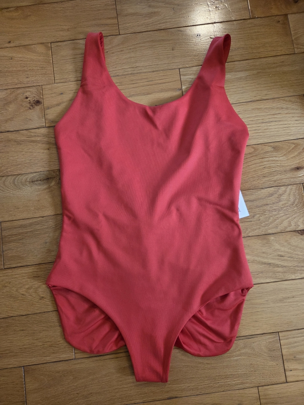 NWT Londre Fuller Coverage Minimalist One-piece Swimsuit Size M